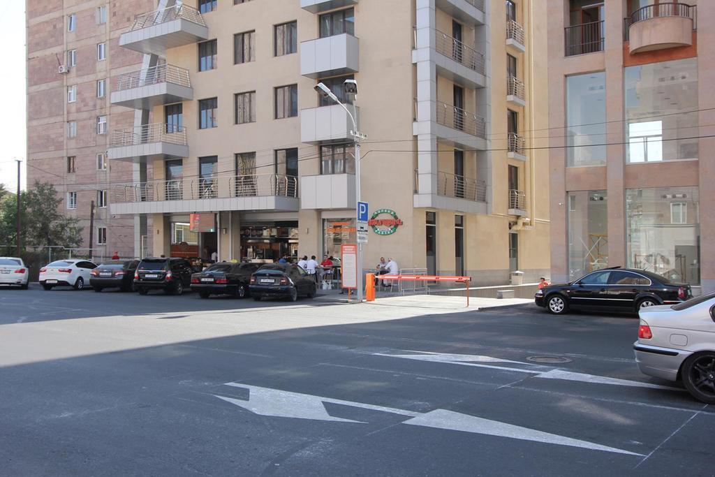 Metro Apartment Ereván Exterior foto